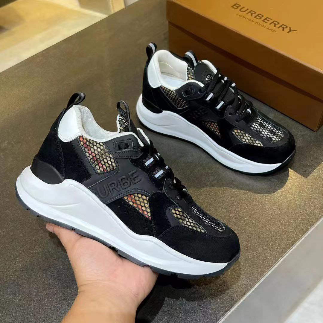 Burberry Sneakers